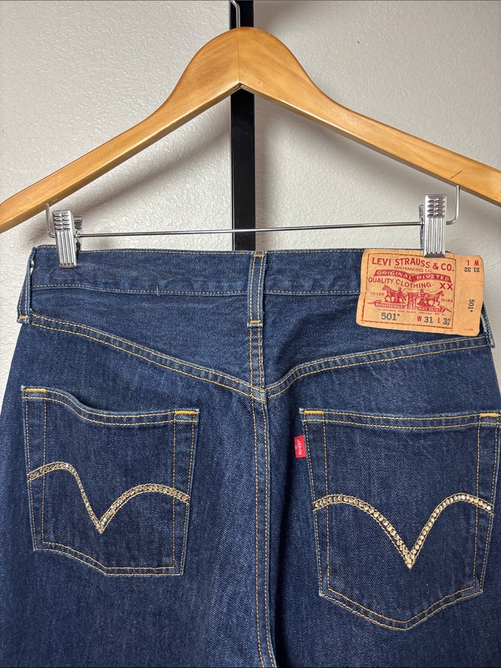 Levi's 501 Dark Blue Women's Straight Jeans 16.5w 11r 31L embellished pockets